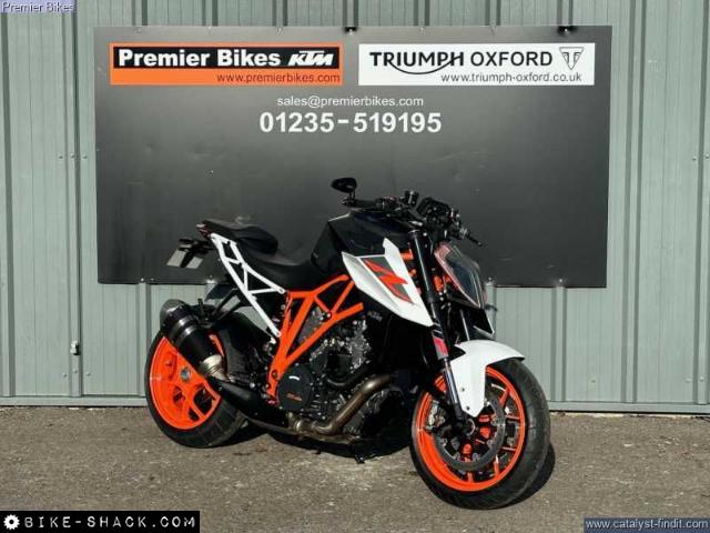 KTM 1290 Superduke 2017 motorcycle