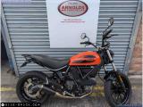 Ducati Scrambler Sixty2 2017 motorcycle #1