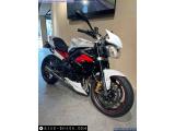 Triumph Street Triple R 675 2016 motorcycle #4