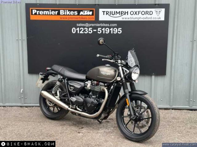 Triumph Street Twin 900 2022 motorcycle