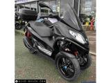 Piaggio MP3-300 2021 motorcycle #2