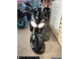 Triumph Street Triple 675 2017 motorcycle #4