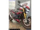 Triumph Speed Triple 1050 2018 motorcycle #3