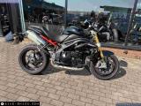 Triumph Speed Triple 1050 2015 motorcycle #1