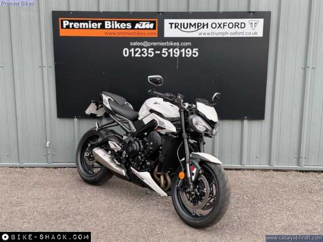 Triumph Street Triple 765 2023 motorcycle