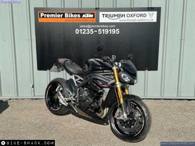 Triumph Speed Triple 1200 2021 motorcycle